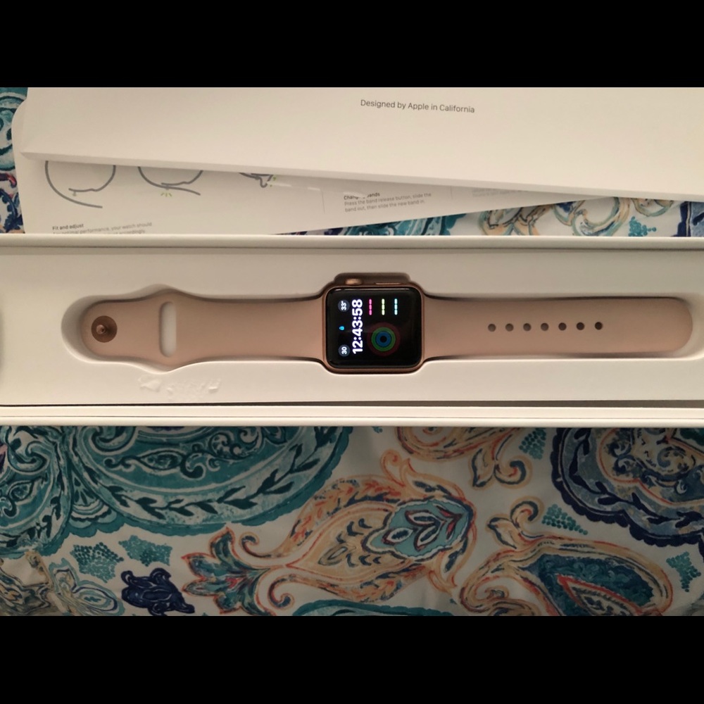 Apple Watch series 3 rose gold